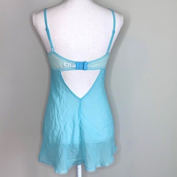 Y2K Victoria’s Secret Silk Slip - Picture 2 of 3